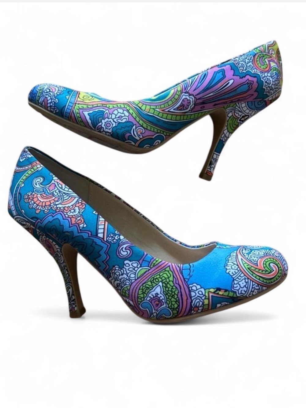 Chinese Laundry multicolored satin paisley print round toe pump heels in US 8.5